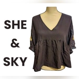 SHE & Sky blouse womens Size medium New with tags Blue and lace